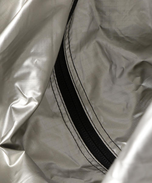 JULY NINE（ジュライナイン）の「別注 [ジュライナイン] JULY NINE SEQUEL MERCURY L ショルダーバッグ（ショルダーバッグ・メンズ・シルバー・FREE）」の6枚目の写真