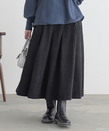 『スエードタッチタックスカート』