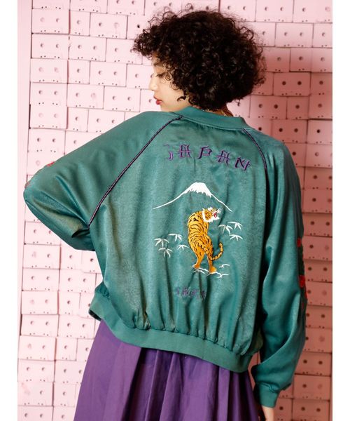 jouetie（ジュエティ）の「リバーシブルベトスカジャン（スカジャン・レディース・ブラック/アイボリー/グリーン・MEDIUM）」の4枚目の写真