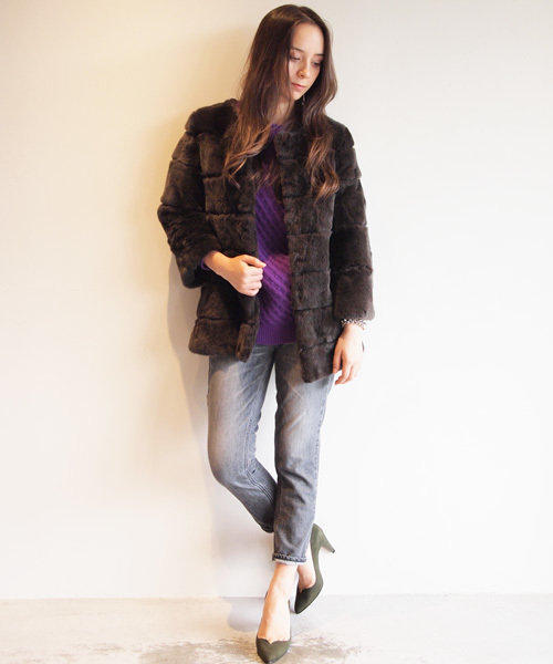 BEAUTY&YOUTH UNITED ARROWS(ビューティーアンドユースユナイテッドアローズ)の「BYTF VOLATA 別注ノーカラーファーコート (fyoww) ◆(その他アウター・レディース・ダークグレー/ナチュラル・フリー)」の14枚目の写真