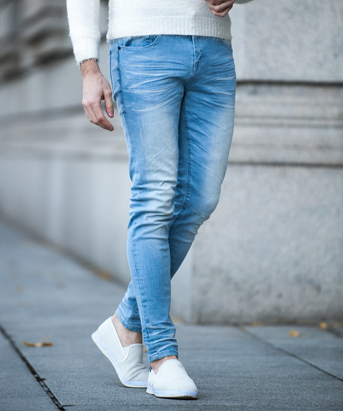 NEW GENTLEMAN（ニュージェントルマン）の「AUGUSTA DENIM PANTS(オーガスタ デニム パンツ)スキニー デニム パンツ（デニムパンツ・メンズ・サックスブルー/インディゴブルー/ブルー/ブルー系その他/ロイヤルブルー/ブルー系その他2/ブルー系その他3/ターコイズブルー/ブラック/ネイビー/ブルー系その他4・1/S/2/M/3/L）」の4枚目の写真