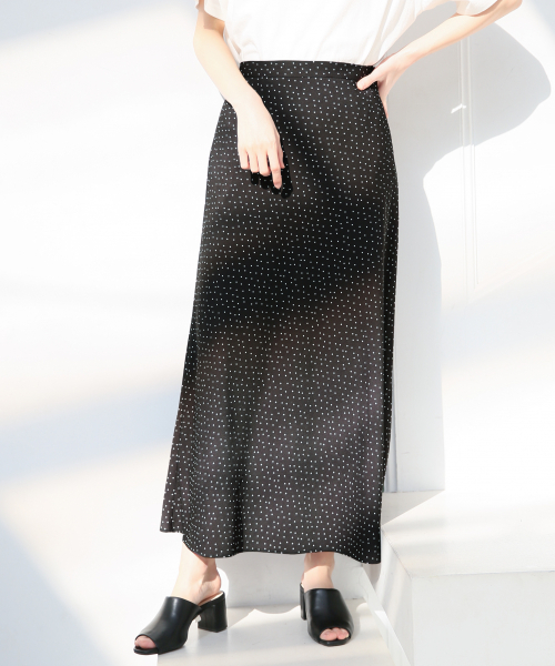LOWRYS FARM（ローリーズファーム）の「ドットマーメイドスカート　824856（スカート・レディース・ホワイト/ブラック/ブラウン・FREE）」の3枚目の写真