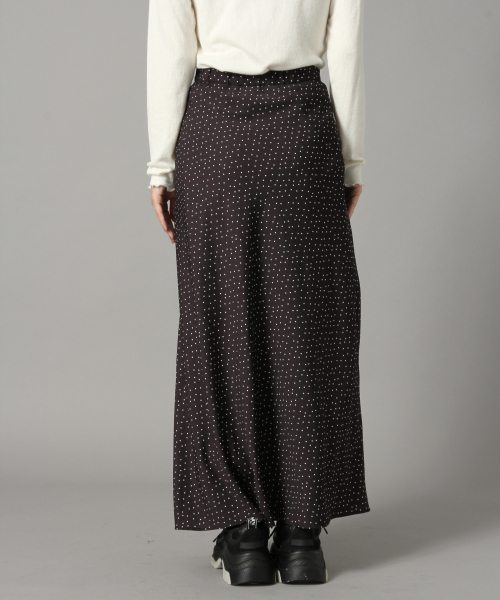 LOWRYS FARM（ローリーズファーム）の「ドットマーメイドスカート　824856（スカート・レディース・ホワイト/ブラック/ブラウン・FREE）」の12枚目の写真