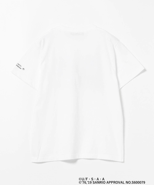 ハローキティ × クレヨンしんちゃん / Street Stickers Tシャツ ハローキティ × クレヨンしんちゃん / Street Stickers Tシャツ