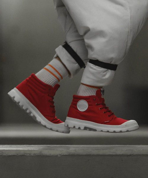 PALLADIUM(パラディウム)の「PALLADIUM/パラディウム BLANC LITE LOW CUFF/ブランク ライト ロー カフ(スニーカー・メンズ・ブラック/ネイビー/レッド・23cm/23.5cm/24cm/24.5cm/25cm/25.5cm/26cm/26.5cm/27cm/27.5cm/28cm/22.5cm)」の3枚目の写真