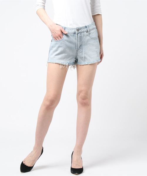 RVCA(ルーカ)の「RVCA レディース THE BF ショートパンツ/ルーカ カットオフ デニムショーツ(デニムパンツ・レディース・ブルー/ライトブルー・24inch/25inch)」の1枚目の写真