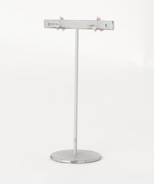 misto accessories(ミストアクセサリーズ)の「スターフィッシュピアス(ピアス(両耳用)・レディース・ホワイト/グレー/マルチ・FREE)」の4枚目の写真