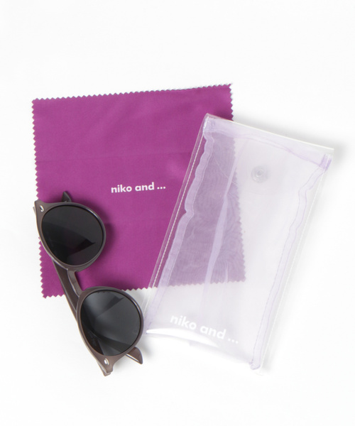 niko and...(ニコアンド)の「オリジナルサングラス ウェイファーラー(サングラス・レディース・ブラック/ベージュ/ブラウン/グレー・FREE)」の15枚目の写真