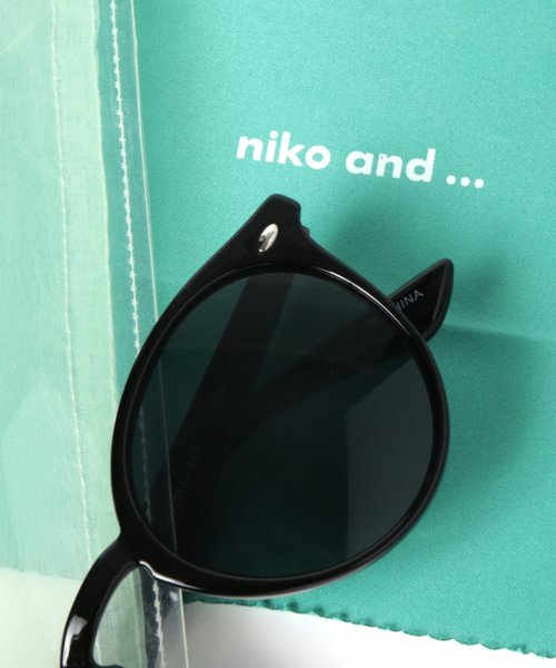 niko and...(ニコアンド)の「オリジナルサングラス ウェイファーラー(サングラス・レディース・ブラック/ベージュ/ブラウン/グレー・FREE)」の16枚目の写真