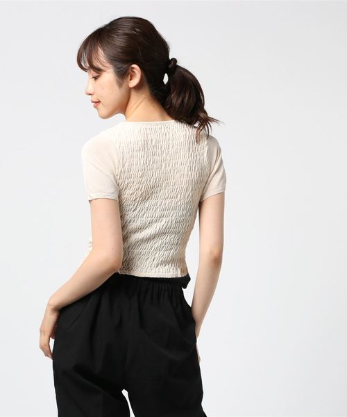 Cheek（チーク）の「シャーリングコンパクトニットプルオーバー（ニット/セーター・レディース・アイボリー/グリーン/ブラック・MEDIUM）」の5枚目の写真