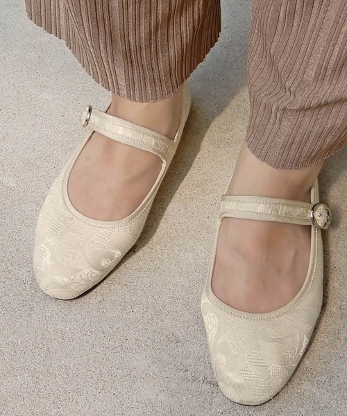 minia（ミニア）の「カンフーシューズ　◆（バレエシューズ・レディース・ブラック/シルバー/レオパード/ブラウン系その他/ホワイト系その他/パープル系その他/ホワイト系その他2/グリーン/ベージュ・S/M/L/LL）」の2枚目の写真