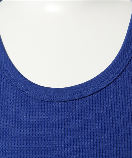 And A（アンドエー）の「THERMAL TANK TOP (SPECIAL DELIVERY)（タンクトップ・メンズ・レッド/ホワイト/ブルー・SMALL/MEDIUM）」の6枚目の写真