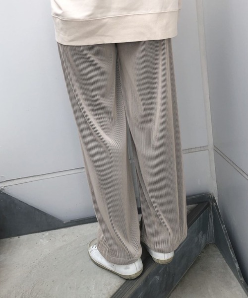 ap retro(アプレトロ)の「シャイニーリブカットフレアパンツ【ZOZO限定アイテム】(その他パンツ・レディース・ブラック/ベージュ/ブラウン・FREE)」の9枚目の写真