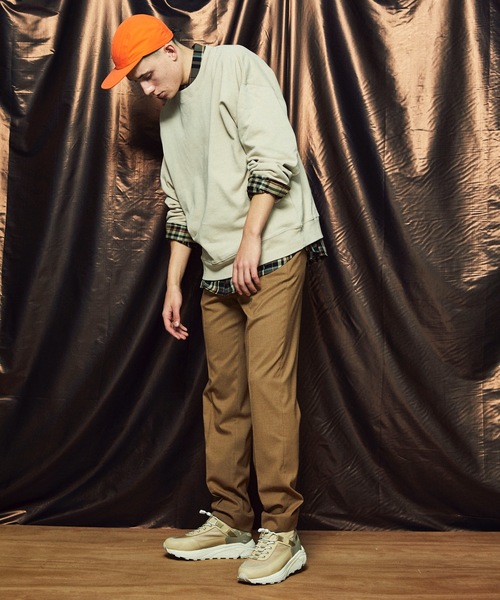 MAISON SPECIAL（メゾンスペシャル）の「【WEB限定】《ユニセックスアイテム》エアリーソフトオーバーサイズスウェット 【MAISON SPECIAL/メゾンスペシャル】（スウェット・メンズ・ブラック/ベージュ/ブラウン/オフホワイト/カーキ/ブルー/ピンク/ラベンダー・44/46/48/42）」の15枚目の写真