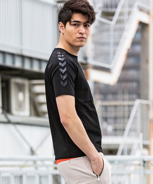 hummel（ヒュンメル）の「直営店・WEB限定 hummel(ヒュンメル)ラグランスリーブTシャツ（Tシャツ/カットソー・メンズ・ブラック/ホワイト・S/M/L/XL）」の3枚目の写真
