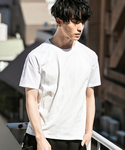 hummel（ヒュンメル）の「直営店・WEB限定 hummel(ヒュンメル)ラグランスリーブTシャツ（Tシャツ/カットソー・メンズ・ブラック/ホワイト・S/M/L/XL）」の11枚目の写真