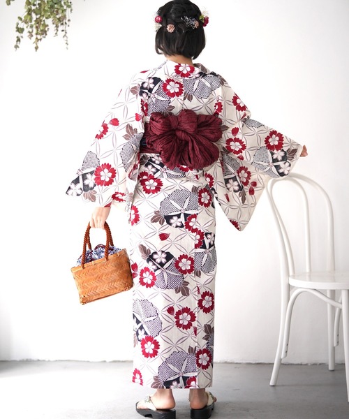 浴衣3点セット クリームに赤と黒の朝顔八重桜