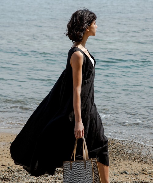 DouDou（ドゥドゥ）の「Aライン切替ワンピース（ワンピース・レディース・ブラック/オフホワイト・FREE）」の13枚目の写真