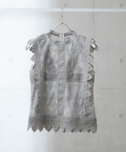 anown(アノン)の「インナー付き/フラワーレースブラウス【ファッションインフルエンサー MAYUKO×anown 限定コラボ】(シャツ/ブラウス・レディース・ホワイト/ブラック/グレー・FREE)」の11枚目の写真