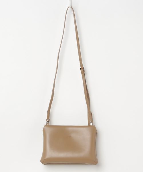 YAHKI（ヤーキ）の「YAHKI(ヤーキ) RECTANGLE BAG（ショルダーバッグ・レディース・ブラック/ベージュ・7）」の3枚目の写真