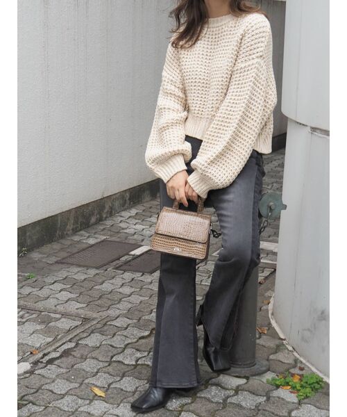 EVRIS（エヴリス）の「SHADING RETOUCHフレアデニムパンツ（デニムパンツ・レディース・インディゴブルー/ブラック・MEDIUM/SMALL）」の16枚目の写真