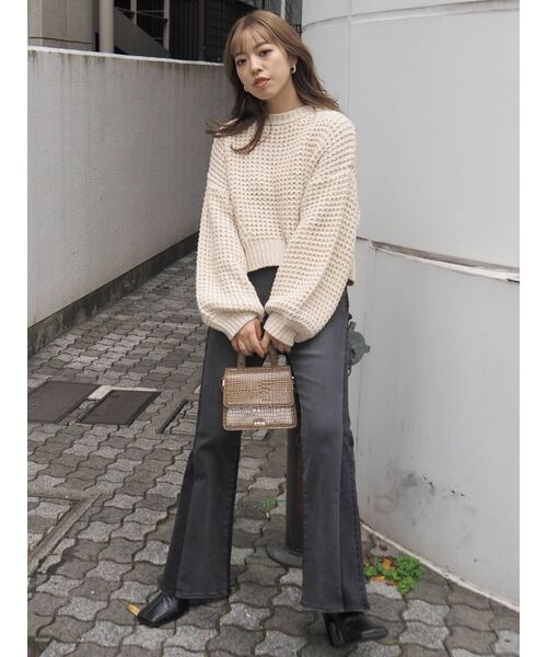 EVRIS（エヴリス）の「SHADING RETOUCHフレアデニムパンツ（デニムパンツ・レディース・インディゴブルー/ブラック・MEDIUM/SMALL）」の15枚目の写真