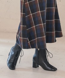 サイドジップ付きスクエアトゥレースアップショートブーツ