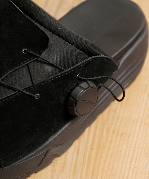 超美品✨ プレイグラウンド フリーロック シューズ サンダル J1958 PG（ピージー）の「PG ピージー / FREE LOCK COW SUEDE DAD SHOES