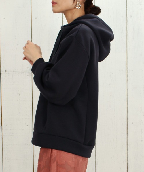 TRUDEA(トルディア)の「パネルラインダンボールニットパーカー(パーカー・レディース・アイボリー/モカ/チャコールグレー・MEDIUM/LARGE)」の22枚目の写真