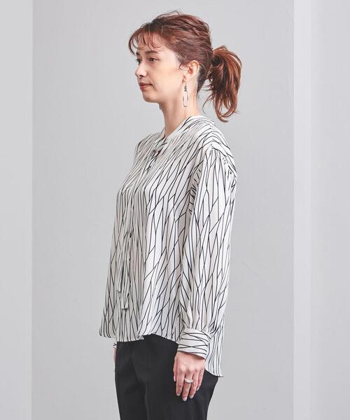 UNITED ARROWS（ユナイテッドアローズ）の「UBC ラインプリント ボウタイブラウス◆（シャツ/ブラウス・レディース・ライトブルー/ベージュ/オフホワイト・FREE）」の5枚目の写真