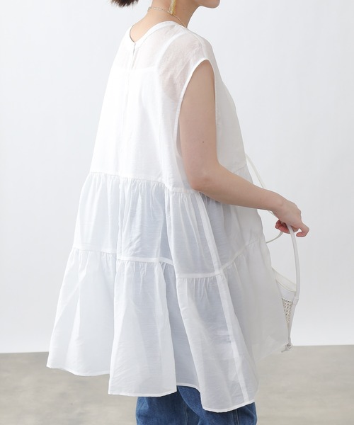 COLONY 2139（コロニートゥーワンスリーナイン）の「サステナブルシアー2WAYティアードブラウス（シャツ/ブラウス・レディース・ブラック/オフホワイト/イエロー・FREE）」の5枚目の写真