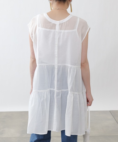 COLONY 2139（コロニートゥーワンスリーナイン）の「サステナブルシアー2WAYティアードブラウス（シャツ/ブラウス・レディース・ブラック/オフホワイト/イエロー・FREE）」の7枚目の写真