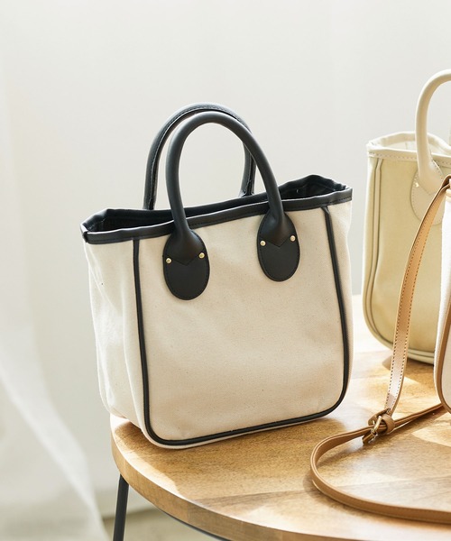 KOBE LETTUCE（コウベレタス）の「キャンバス×フェイクレザースクエアミニトートバッグ　ショルダーストラップ付き（トートバッグ・レディース・オリーブ/ホワイト×ブラック/グレー/ホワイト系その他・FREE）」の3枚目の写真