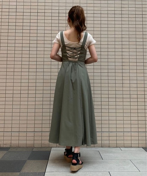 FREE'S MART（フリーズマート）の「バックレースアップマキシジャンパースカート（ジャンパースカート・レディース・ベージュ/カーキ/ブラック・マルチサイズ）」の15枚目の写真