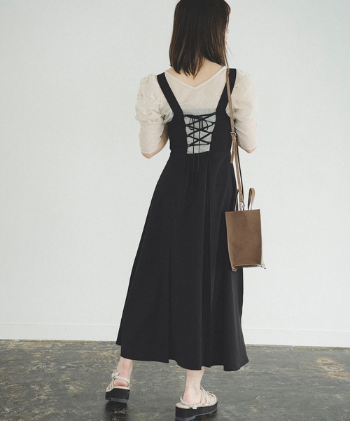 FREE'S MART（フリーズマート）の「バックレースアップマキシジャンパースカート（ジャンパースカート・レディース・ベージュ/カーキ/ブラック・マルチサイズ）」の5枚目の写真