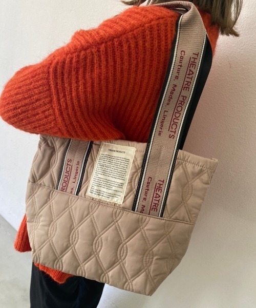 THEATRE PRODUCTS（シアタープロダクツ）の「QUILT “MISSISSIPPI"　/ キルティングテープバッグ（トートバッグ・レディース・ベージュ/ブラック/ホワイト・FREE）」の3枚目の写真