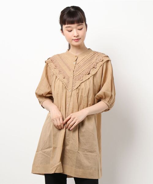 koe（コエ）の「ピンタックレースボリュームチュニック＊（シャツ/ブラウス・レディース・ブルー/オフホワイト/ベージュ・FREE）」の3枚目の写真