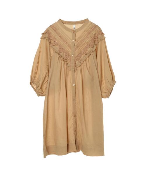 koe（コエ）の「ピンタックレースボリュームチュニック＊（シャツ/ブラウス・レディース・ブルー/オフホワイト/ベージュ・FREE）」の4枚目の写真