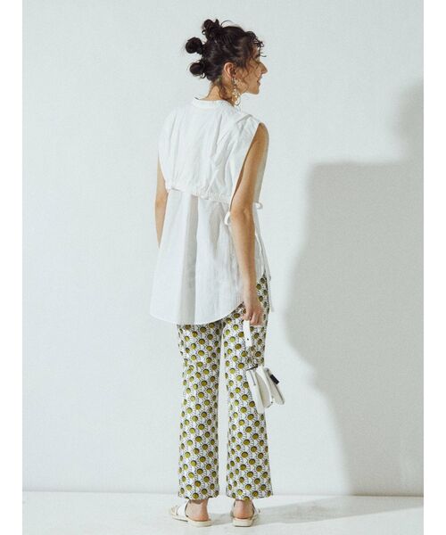 UN3D.（アンスリード）の「レイヤードノースリーブシャツ（シャツ/ブラウス・レディース・ホワイト/ブラック・FREE）」の10枚目の写真