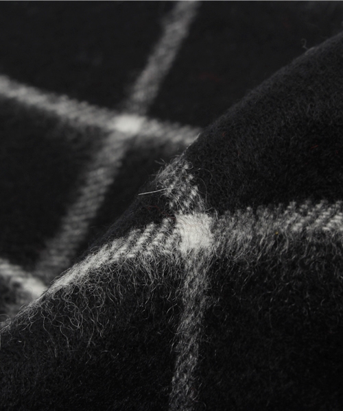 SHIPS for women(シップスフォーウィメン)の「★★カシミヤ チェックストール(ストール/ショール・レディース・ワイン/オリーブ/ブルー/ホワイト/ブラック/レッド・ONE SIZE)」の9枚目の写真