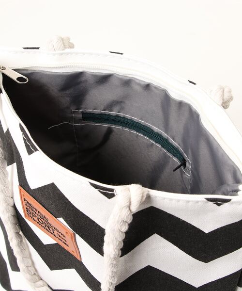 Anuenue（アヌエヌエ）の「ロープ紐マリンテイストトートバッグ（トートバッグ・レディース・ブラック/レッド/ブルー・FREE）」の6枚目の写真