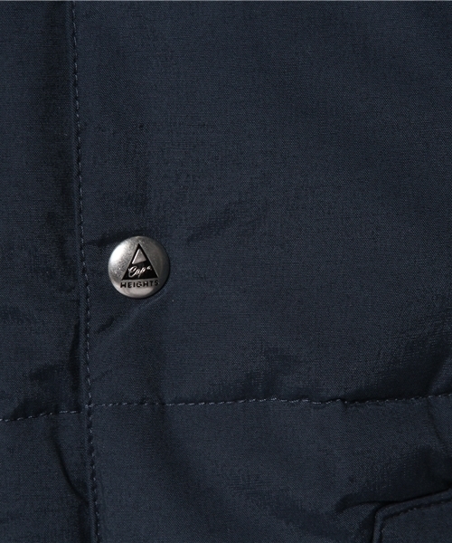 SHIPS JET BLUE（シップスジェットブルー）の「Cape Heights: "SUMMIT"ダウンジャケット（ダウンジャケット/コート・メンズ・ベージュ/ネイビー・X-SMALL/SMALL）」の9枚目の写真