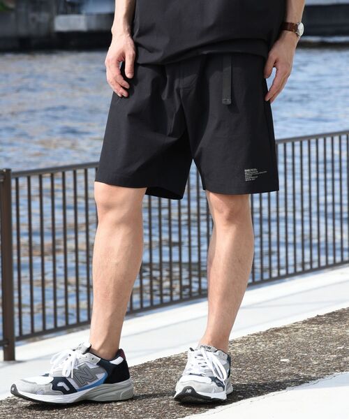 SHIPS（シップス）の「SHIPS: SHELTECH(R) ライト ショーツ（その他パンツ・メンズ・チャコールグレー/ブラック/ベージュ・SMALL/MEDIUM/LARGE）」の2枚目の写真