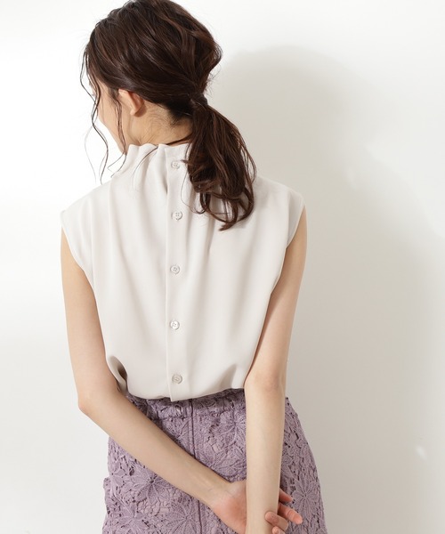 N.（N. Natural Beauty Basic）（エヌエヌナチュラルビューティーベーシック）の「【追加生産】◆ペーパーバックノースリーブブラウス（シャツ/ブラウス・レディース・ブラック/グレー/クリーム/カーキ・MEDIUM）」の11枚目の写真