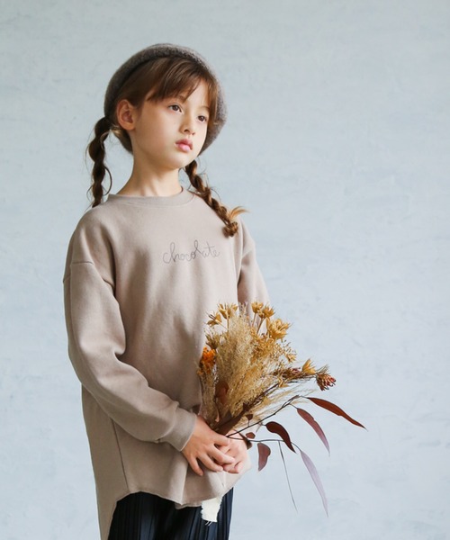 pairmanon（ペアマノン）の「【毛玉知らずのOriginalフェイスコットン100】 裏起毛ロゴプリント長袖スウェットチュニック（スウェット・キッズ・モカ/アイボリー/ライトグレー/グレイッシュベージュ/ミント/チャコール/ブラック・90/110/150/120/100/140/130）」の6枚目の写真