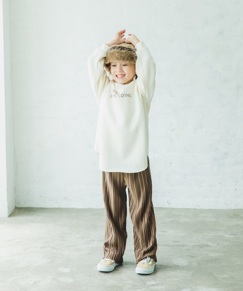 pairmanon（ペアマノン）の「【毛玉知らずのOriginalフェイスコットン100】 裏起毛ロゴプリント長袖スウェットチュニック（スウェット・キッズ・モカ/アイボリー/ライトグレー/グレイッシュベージュ/ミント/チャコール/ブラック・90/110/150/120/100/140/130）」の16枚目の写真