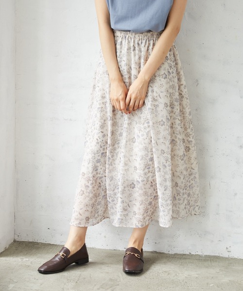 Rewde（ルゥデ）の「【TV着用】フラワープリントスカート（1R10-06221）（スカート・レディース・ブラック/ベージュ・S/M/L）」の2枚目の写真