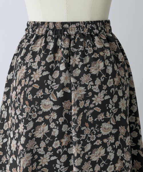 Rewde（ルゥデ）の「【TV着用】フラワープリントスカート（1R10-06221）（スカート・レディース・ブラック/ベージュ・S/M/L）」の6枚目の写真