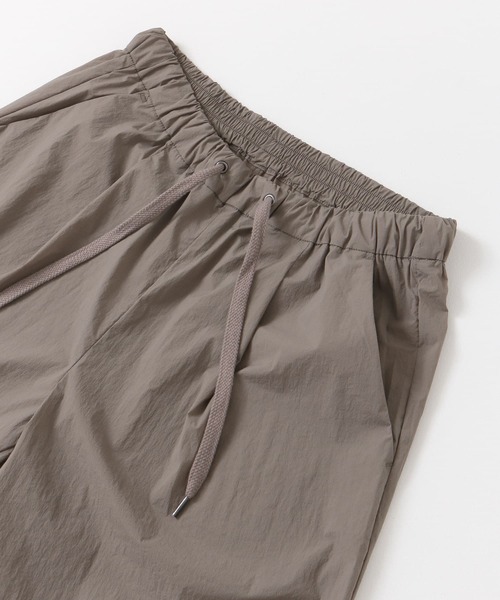 URBAN RESEARCH（アーバンリサーチ）の「AIR NYLON イージーショーツ（その他パンツ・メンズ・ブラック/ベージュ系その他・LARGE/MEDIUM）」の16枚目の写真