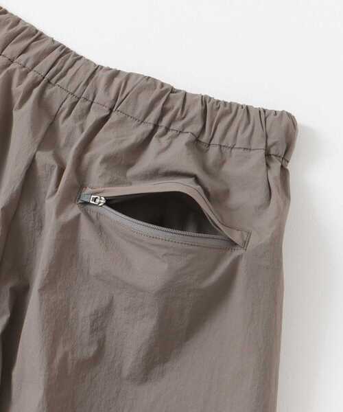 URBAN RESEARCH（アーバンリサーチ）の「AIR NYLON イージーショーツ（その他パンツ・メンズ・ブラック/ベージュ系その他・LARGE/MEDIUM）」の18枚目の写真